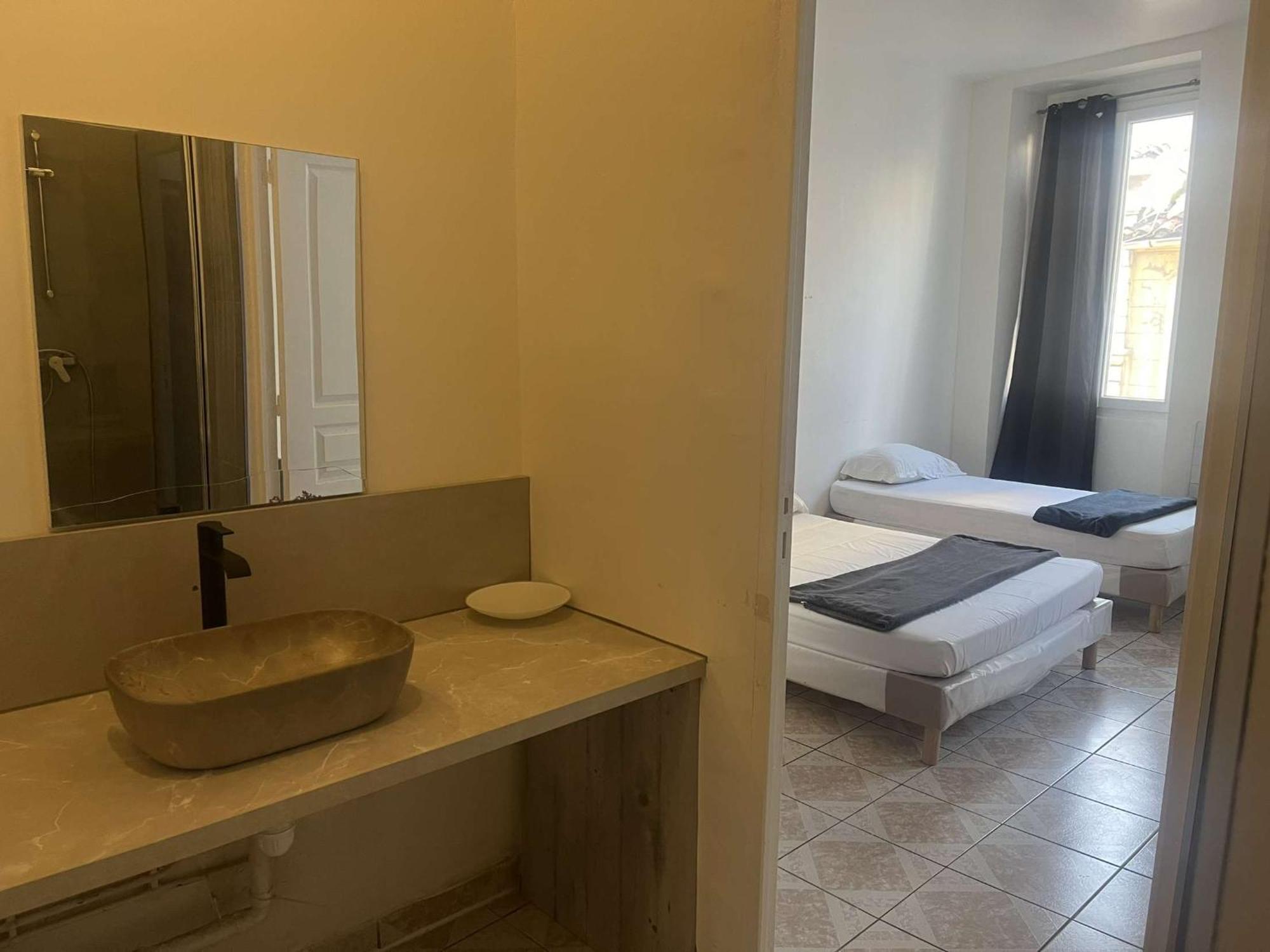 Hotel Du Centre Marseille Szoba fotó